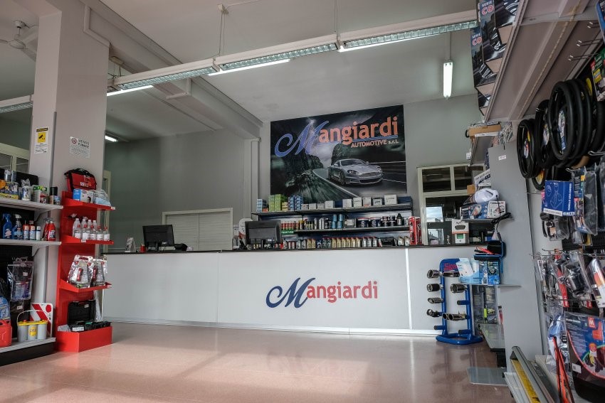 Mangiardi Automotive, un ricambista che cresce superando le avversità